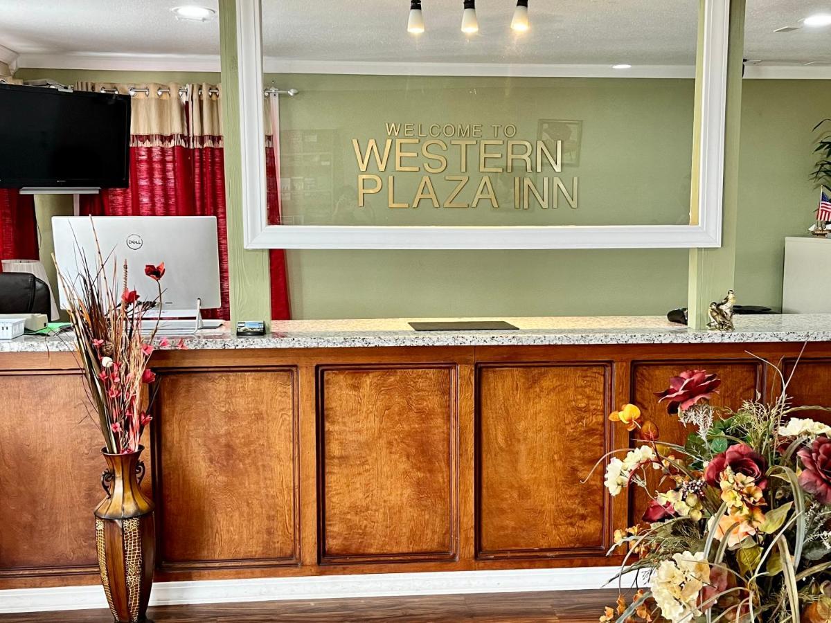 Western Plaza Inn De Queen Exterior photo